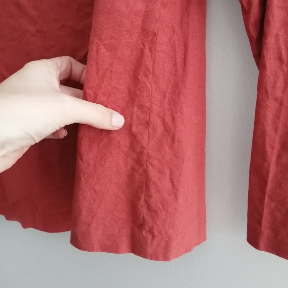 Theory Aprine New Stretch Linen Off the Shoulder Top in Carmine Red P (00-0) - Picture 10 of 16